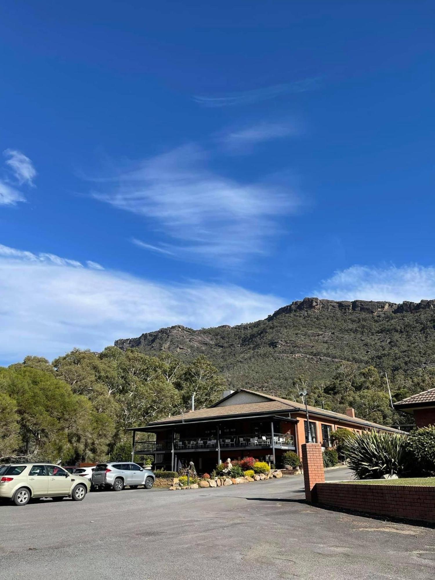 Golden Chain Country Plaza Motel Halls Gap Esterno foto