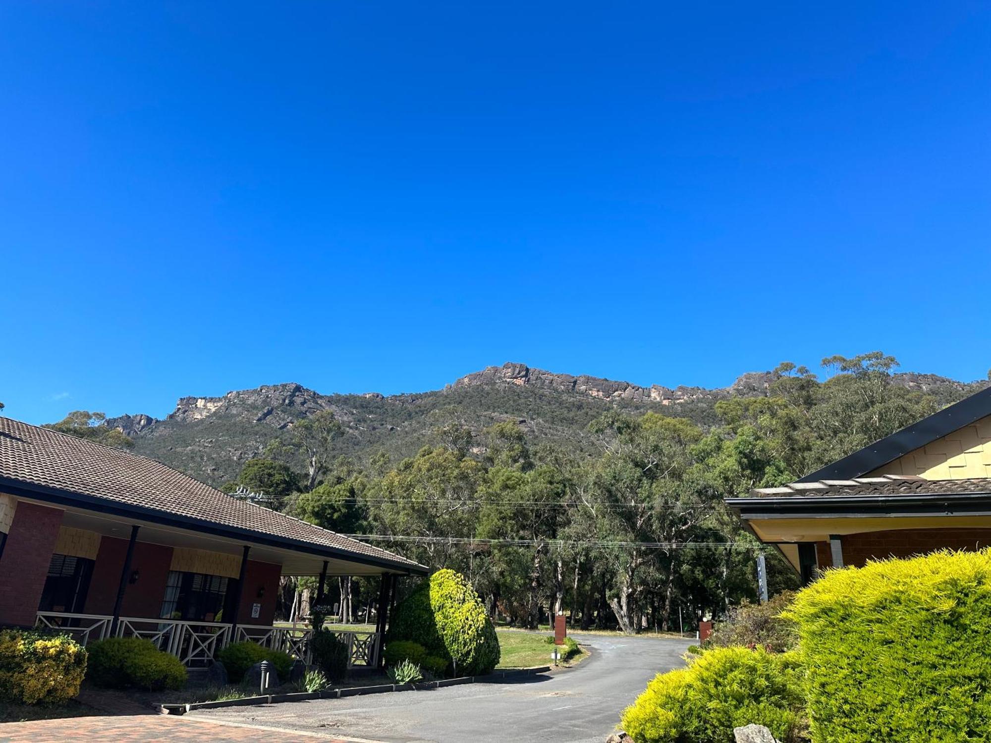 Golden Chain Country Plaza Motel Halls Gap Esterno foto