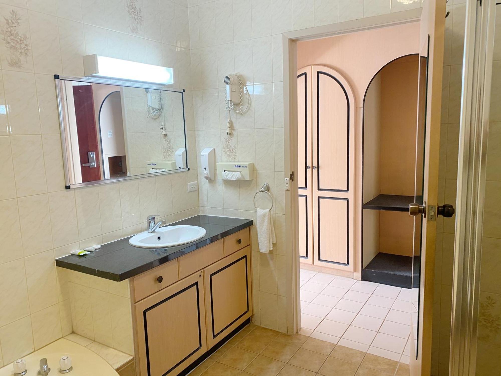 Golden Chain Country Plaza Motel Halls Gap Esterno foto